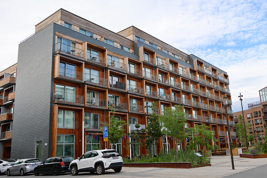 6739 Topasen, Täby (32) LR